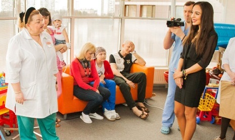 Leyla Əliyevadan qüsurlu Moskva uşaqlarına töhfə - FOTO